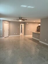 129 Boundary Blvd, Unit A in Rotonda West, FL - Foto de edificio - Building Photo