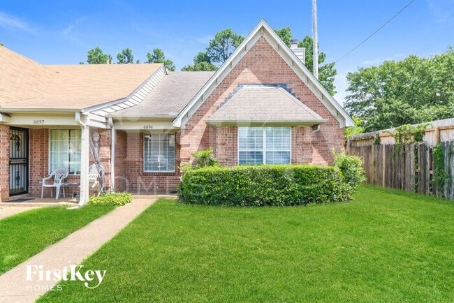 property at 6856 Meadow Chase Ln