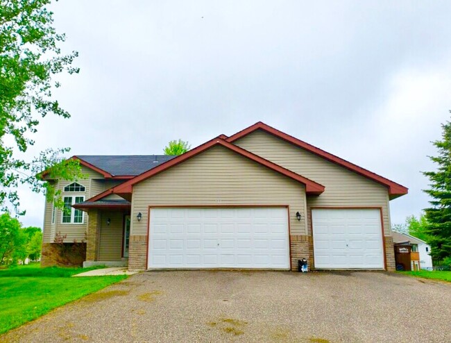 property at 808 Vendell St