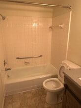 South Square Apartments in Holt, MI - Building Photo - Building Photo