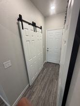 1623 W Ashby Pl in San Antonio, TX - Building Photo - Building Photo