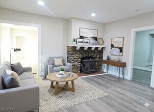 32 Elmwood Ave in East Orange, NJ - Building Photo - Building Photo