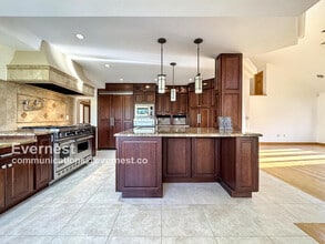 990 Utica Cir in Boulder, CO - Building Photo - Building Photo