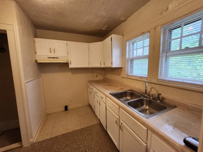 1650 N Maple Ave in Decatur, IL - Building Photo - Building Photo