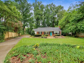 333 Ridgecrest Dr in Greenville, SC - Building Photo - Building Photo