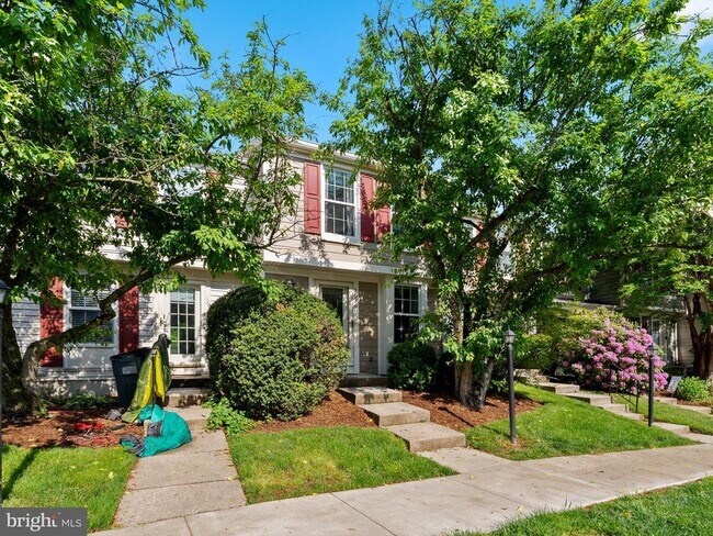 1636 Fieldthorn Dr in Reston, VA - Building Photo - Building Photo