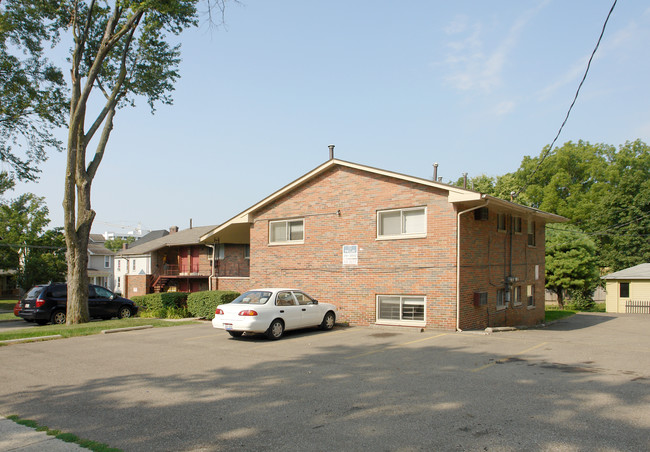 100 W Oakland Ave in Columbus, OH - Foto de edificio - Building Photo