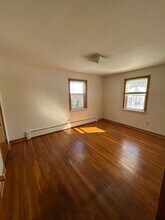 28 Shelby St, Unit 2 in Johnson City, NY - Building Photo - Building Photo