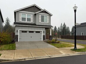 13301 NE 109th Wy in Vancouver, WA - Building Photo - Building Photo