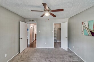 12148 Jollyville Rd, Unit 1407 in Austin, TX - Building Photo - Building Photo