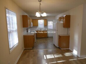 730 Breeze Hill Rd in Asheboro, NC - Building Photo - Building Photo