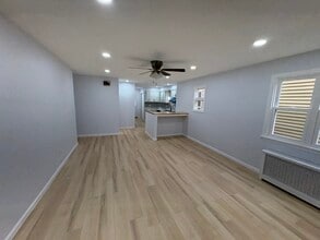 29 Wood St, Unit Unit 1 in Rutherford, NJ - Building Photo - Building Photo