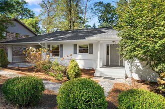 2222 Tanglewood Rd in Decatur, GA - Building Photo - Building Photo