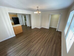 260 Northside Dr in Athens, GA - Building Photo - Building Photo