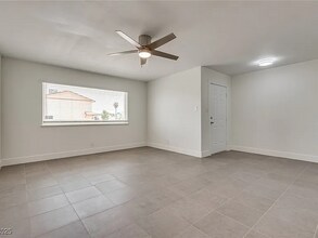 5423 Saltaire St in Las Vegas, NV - Building Photo - Building Photo