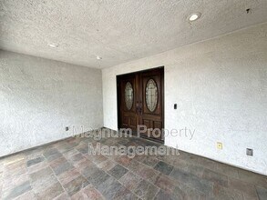 23775 Cruise Cir Dr in Canyon Lake, CA - Building Photo - Building Photo