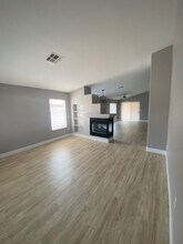 127 Newburg Ave in North Las Vegas, NV - Building Photo - Building Photo