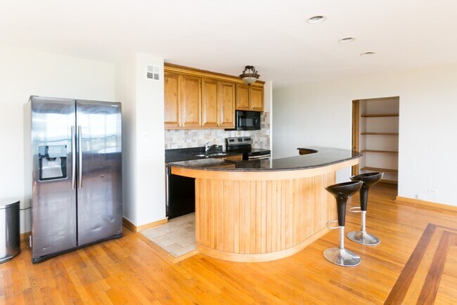 4180 N Marine Dr in Chicago, IL - Building Photo - Building Photo