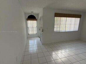 6720 NW 166th Terrace in Hialeah, FL - Building Photo - Building Photo