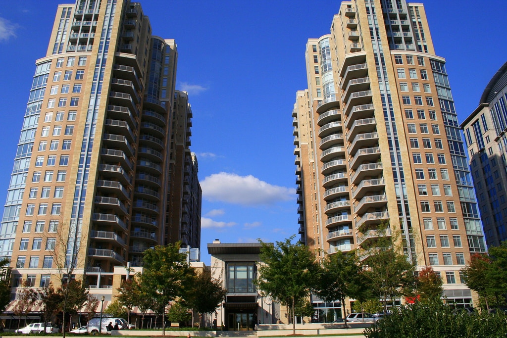 11990 Market St, Unit #604 in Reston, VA - Building Photo
