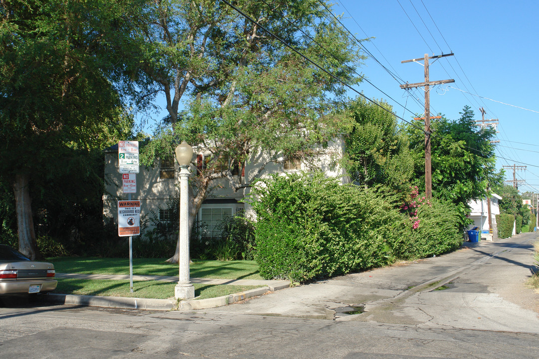 4179 Nagle Ave in Sherman Oaks, CA - Building Photo