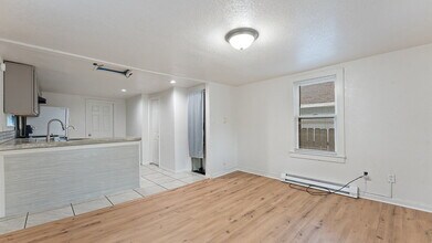 424 E Velma Ave in Springdale, AR - Building Photo - Building Photo
