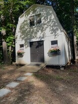 13 Lake Vista Cir, Unit Suite B