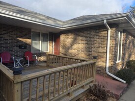 2045 S Kentwood Ave in Springfield, MO - Building Photo