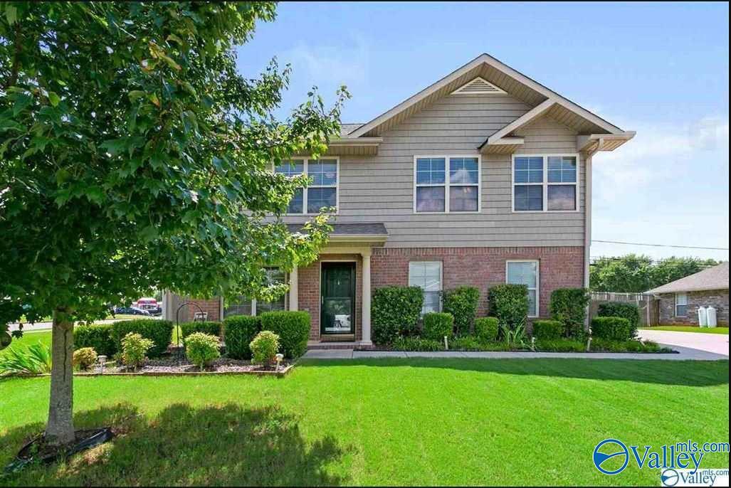 201 De Jan Rd in Madison, AL - Foto de edificio