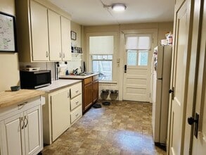 30 Roxbury Ct, Unit 30 A in Keene, NH - Building Photo - Building Photo