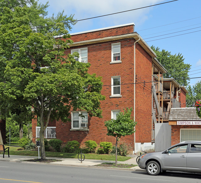 4 North Oval in Hamilton, ON - Building Photo - Building Photo