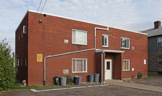 2609 Highland Ave in McKeesport, PA - Building Photo - Building Photo