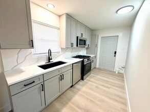 413 Solar Dr in Raleigh, NC - Building Photo - Building Photo