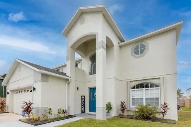 property at 365 Aylesbury Ct