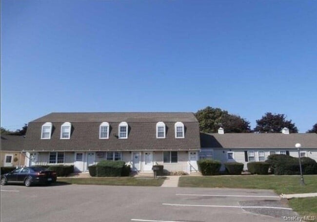 property at 1000 9th St