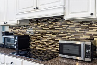 307 NW 3rd Pl in Cape Coral, FL - Building Photo - Building Photo