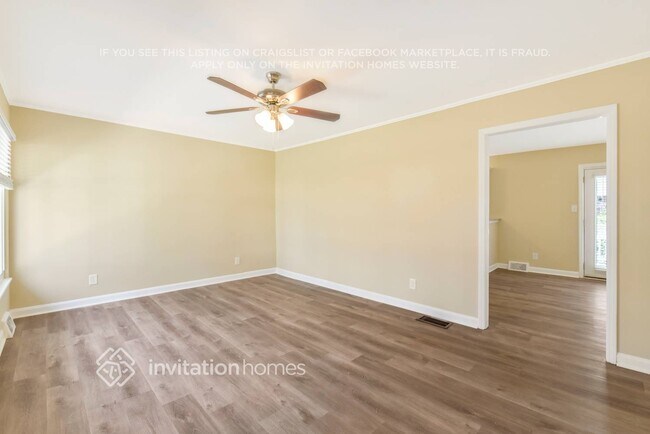 1300 Shannonhouse Dr in Charlotte, NC - Building Photo - Building Photo