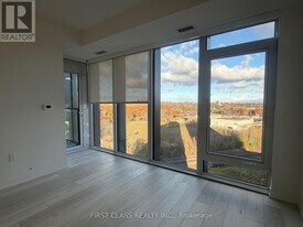 1 Quarrington Lane in North York, ON - Building Photo