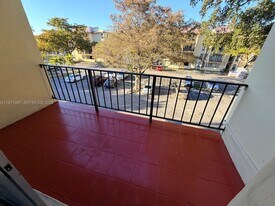 11925 NE 2nd Ave in Miami, FL - Building Photo