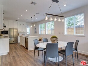 1278 Meadowbrook Ave in Los Angeles, CA - Building Photo - Building Photo