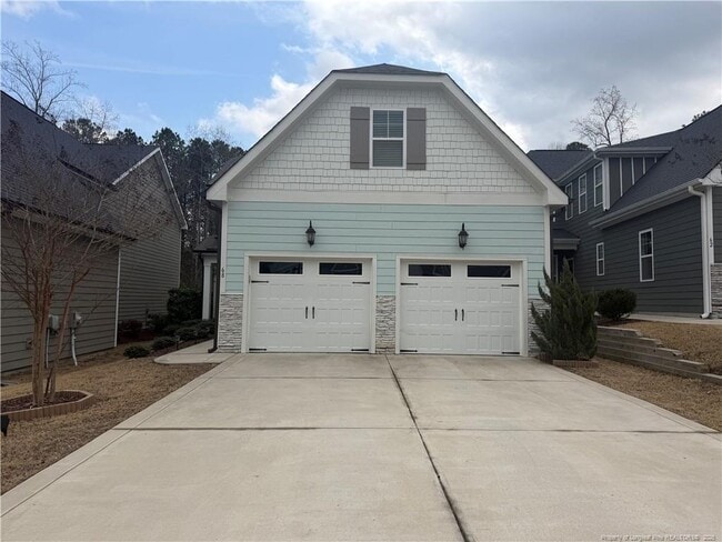 property at 68 Spruce Holw Cir