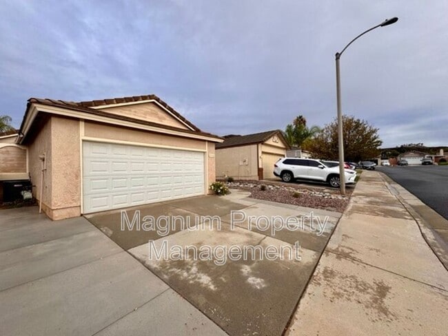 27776 Spring Meadow Ct in Menifee, CA - Building Photo - Building Photo