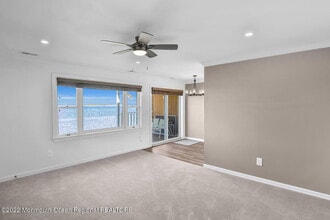 324 Shore Dr in Highlands, NJ - Building Photo - Building Photo