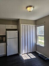12737 Woodside Ln in Newport News, VA - Building Photo - Building Photo