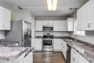11017 Golden Silence Dr in Riverview, FL - Building Photo - Building Photo
