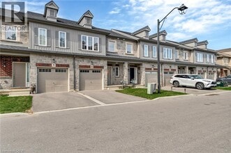 11 Garlent Ave in Hamilton, ON - Building Photo - Building Photo