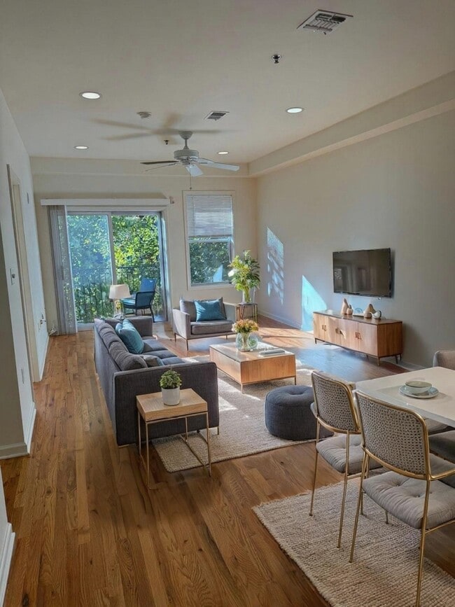 property at 608 Jefferson St