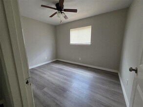 12738 Shannon Hills Dr in Houston, TX - Foto de edificio - Building Photo