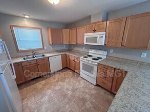 545 4th Ave SW in Valley City, ND - Building Photo - Building Photo