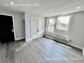 1495 Gladstone Ave in Windsor, ON - Building Photo - Building Photo